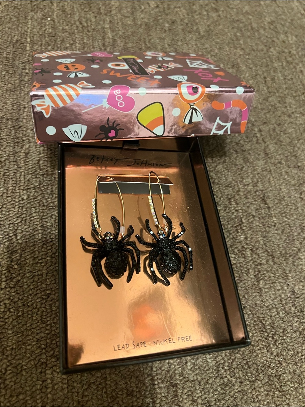 Betsey Johnson spider earrings retail $68 NWT